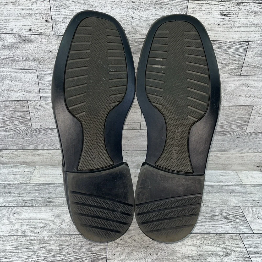Rockport look polished